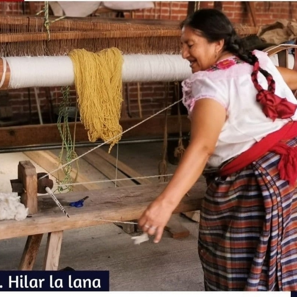 Beautiful hand made super lightweig laton heart and organic wool from Oaxaca Mx. - Picture 5 of 8